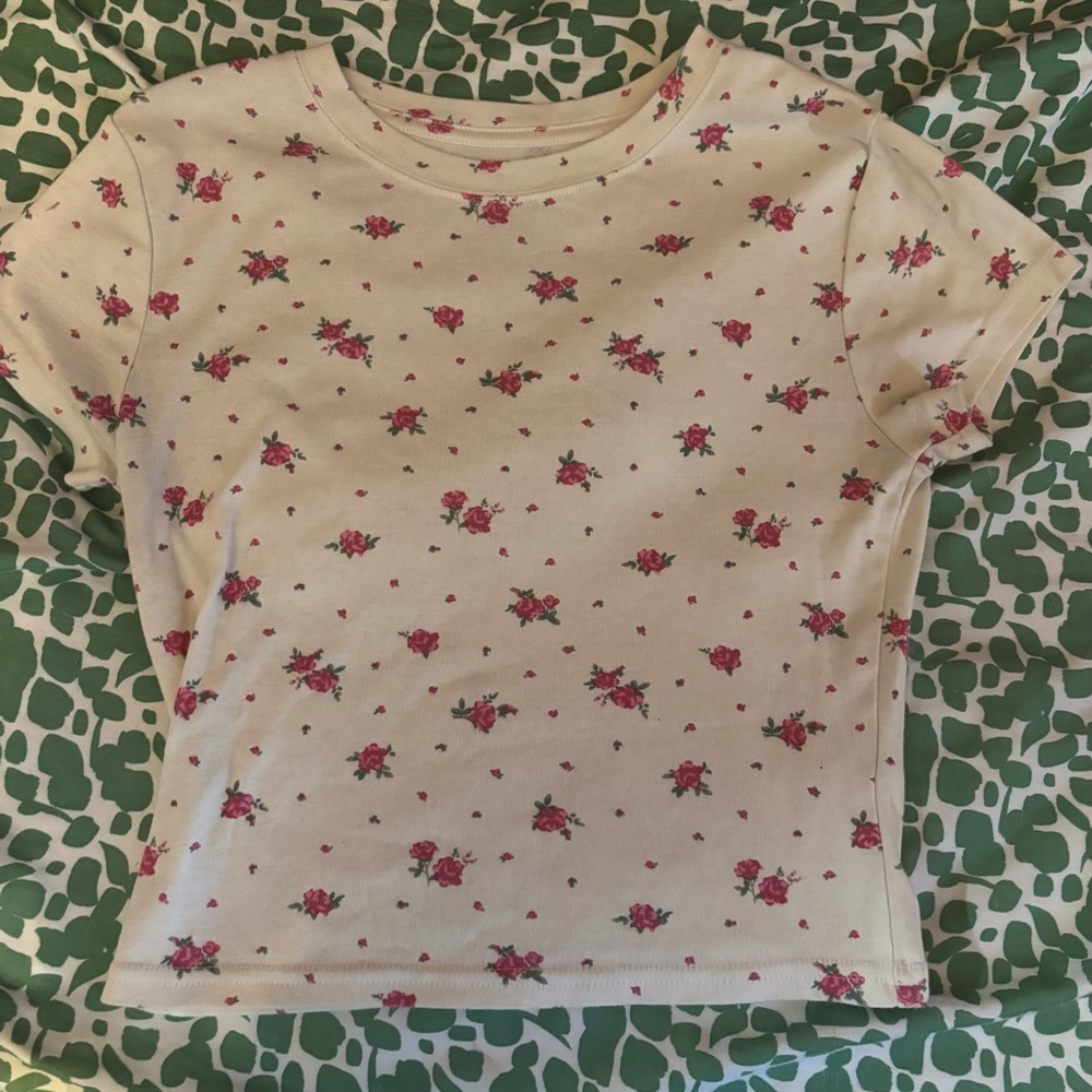 Arizona Jean Company Cream Floral Women’s Tee